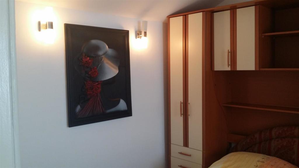 Apartmani Kalinic Bijela Exterior photo